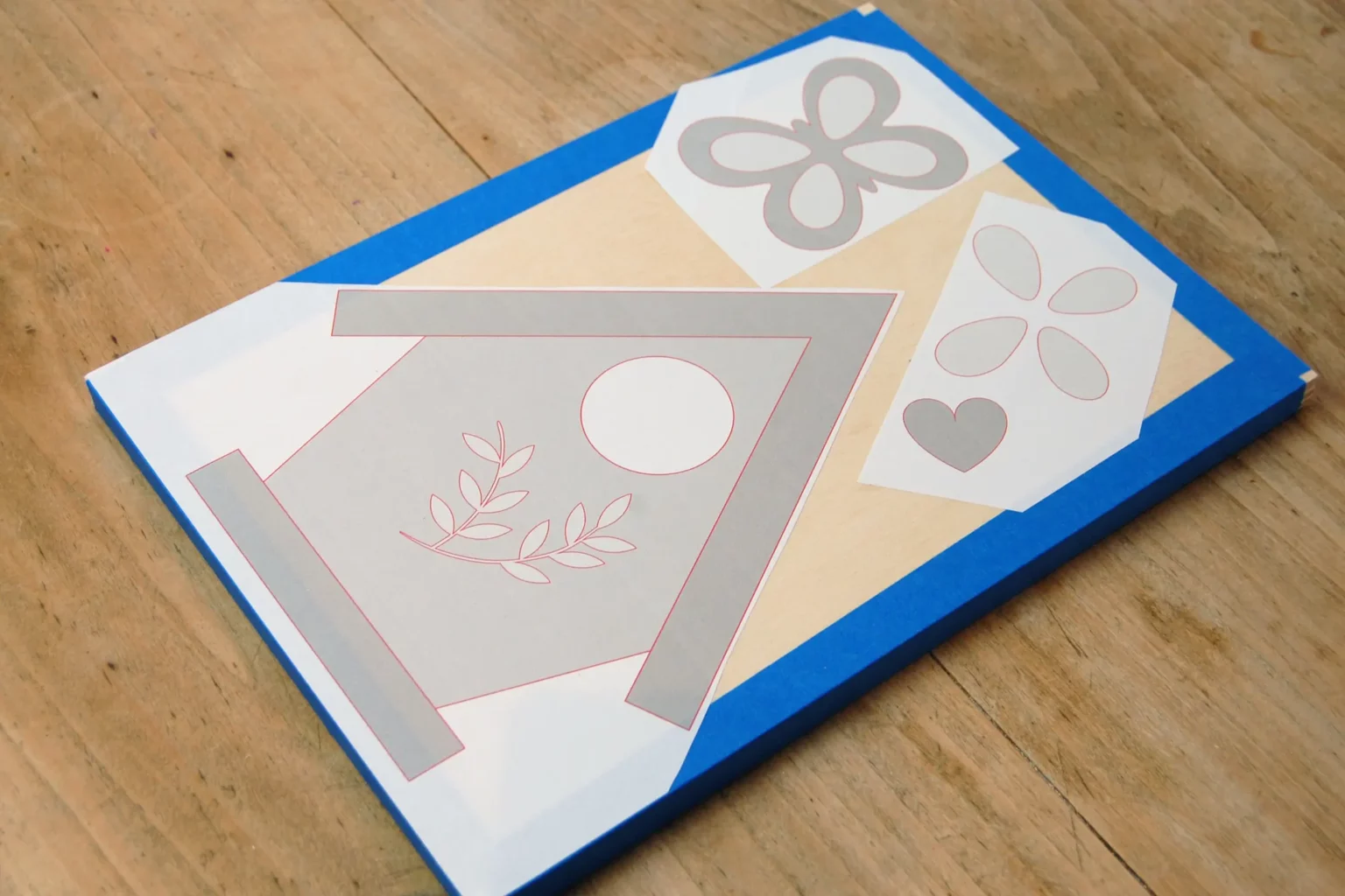 22-03-villa-kunterbunt-deko-garten-laubsaege-dekupiersaege-vorlage-ausdrucken-vorlagenpapier-selbstklebend-aufkleben