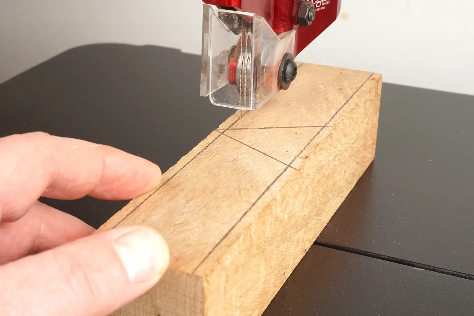 22-05-rustikale-bandsaegedose-deko-feinschnitt-bandsaege-vorlage-deckel-abtrennen-absaegen