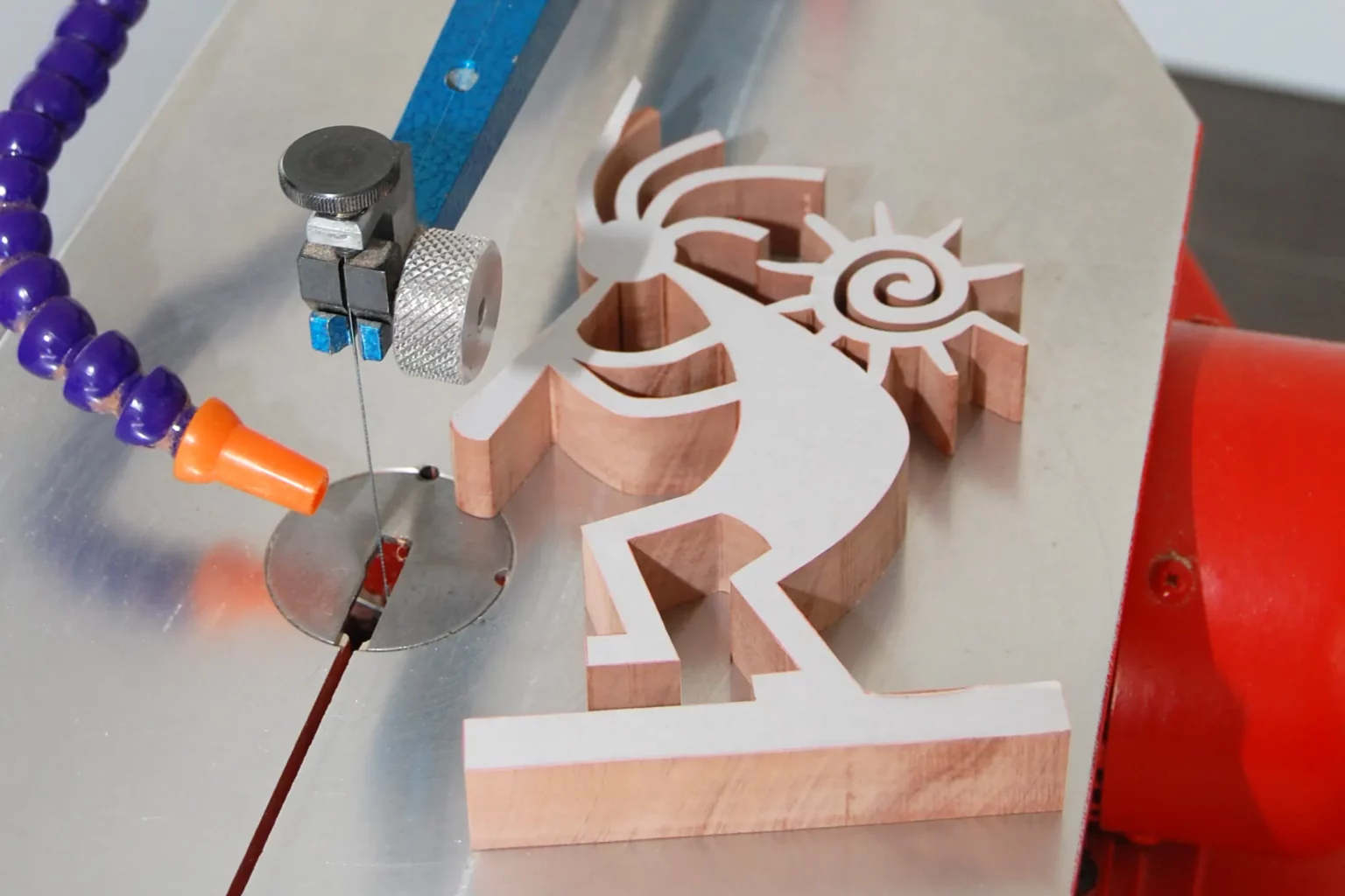 23-01-kokorpelli-figuren-deko-laubsaege-dekupiersaege-vorlage-kopieren-ausdrucken-vorlagenpapier-selbstklebend-aufkleben-aussaegen