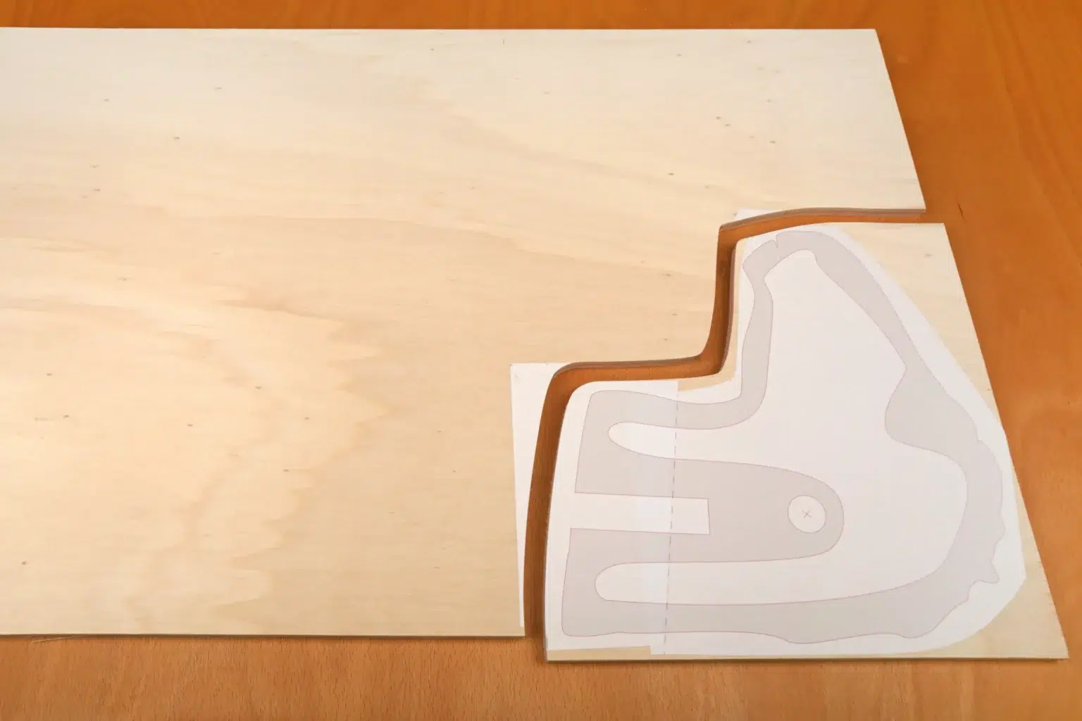 23-01-steckenpferd-spielzeuglaubsaege-dekupiersaege-vorlage-ausdrucken-vorlagenpapier-aufkleben-platte-zusaegen