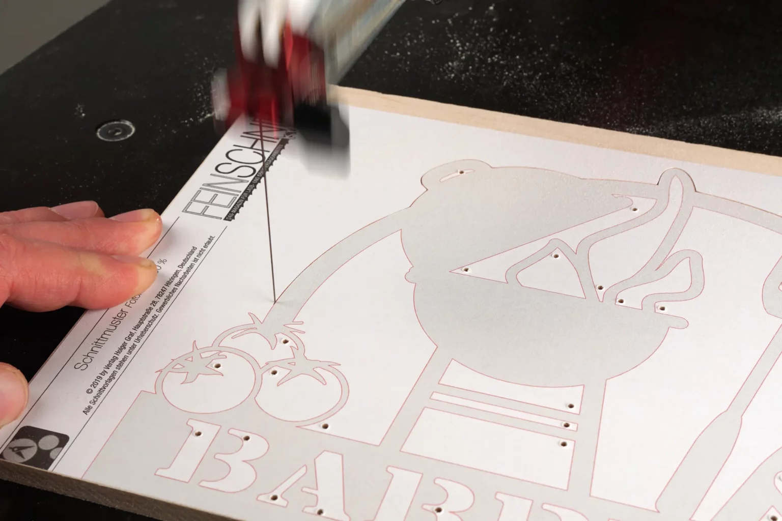 23-02-barbecue-deko-laubsaege-dekupiersaege-vorlage-aussenkontur-saegen