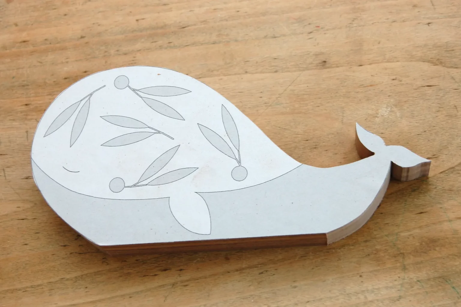 23-02-wale-in-sicht-deko-laubsaege-dekupiersaege-vorlage-aussenkontur-saegen-massivholz