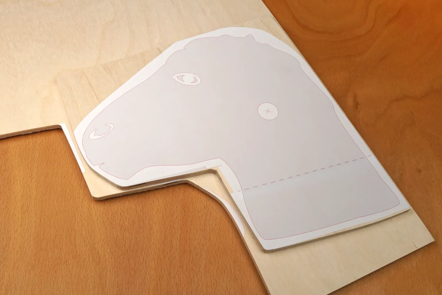 23-04-steckenpferd-spielzeuglaubsaege-dekupiersaege-vorlage-deckplatten-aufkleben-duplizieren