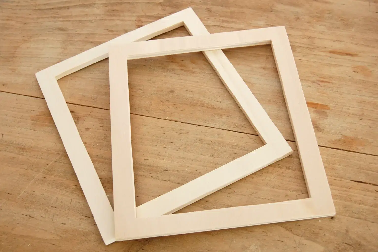 23-05-tropenblaetter-deko-laubsaege-dekupiersaege-vorlage-rahmen-innenschnitte-aussenkontur-saegen