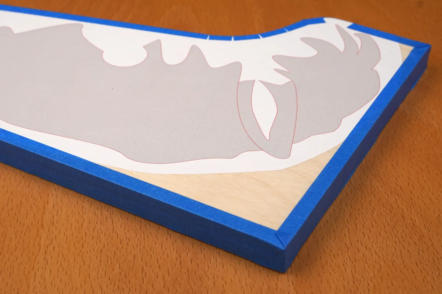 23-06-steckenpferd-spielzeuglaubsaege-dekupiersaege-vorlage-maehne-blue-tape-stapel-fixieren