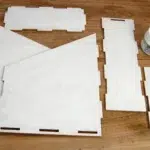 24-08-stehsammler-ordnung-deko-laubsaege-dekupiersaege-vorlage-innenseiten-bemalen-kreidefarbe