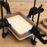 24-15-blumige-schmuckdose-deko-laubsaege-dekupiersaege-vorlage-bode-mit-rahmen-verspannen-plazierunghilfe