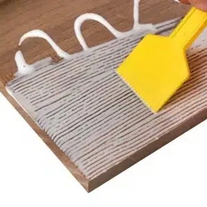 Leimspachtel (3er-Set) leimspachtel-zahnspachtel-3-er-set-anwendungsbeispiel