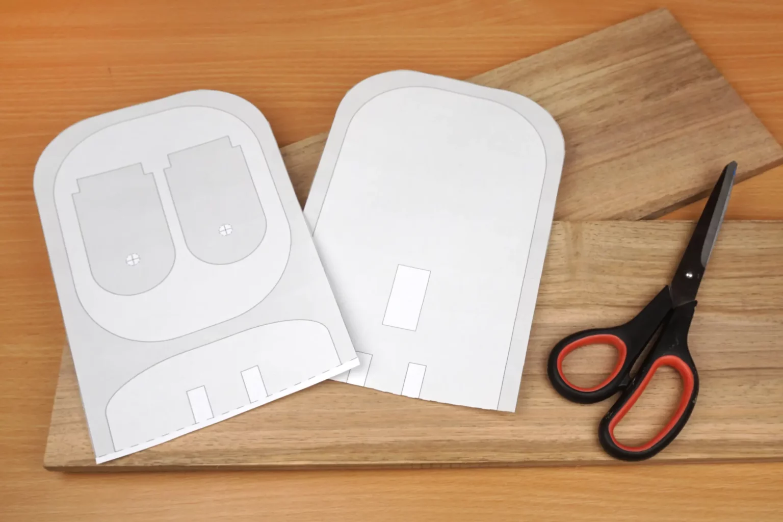 17-01a-nussknacker-diy-laubsaege-dekupiersaege-vorlage-drucken-vorlagenpapier-zuschneiden-massivholz