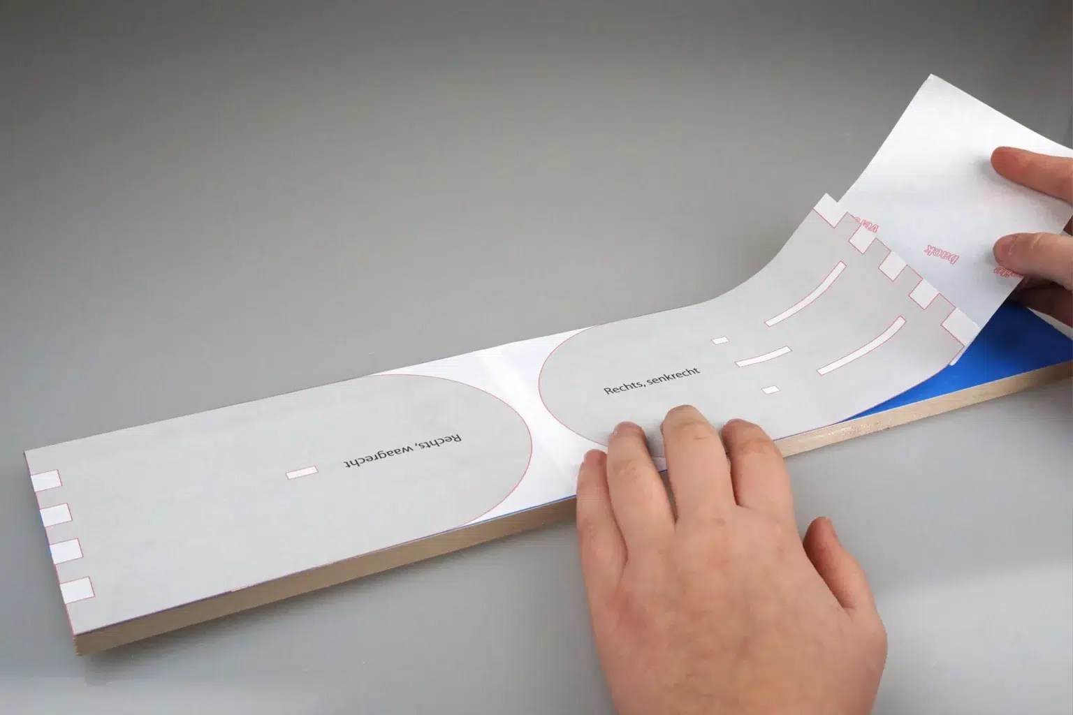 18-01-easy-rider-buchstuetzen-laubsaege-dekupiersaege-vorlage-drucken-vorlagenpapier-selbstklebend-aufkleben-massivholz