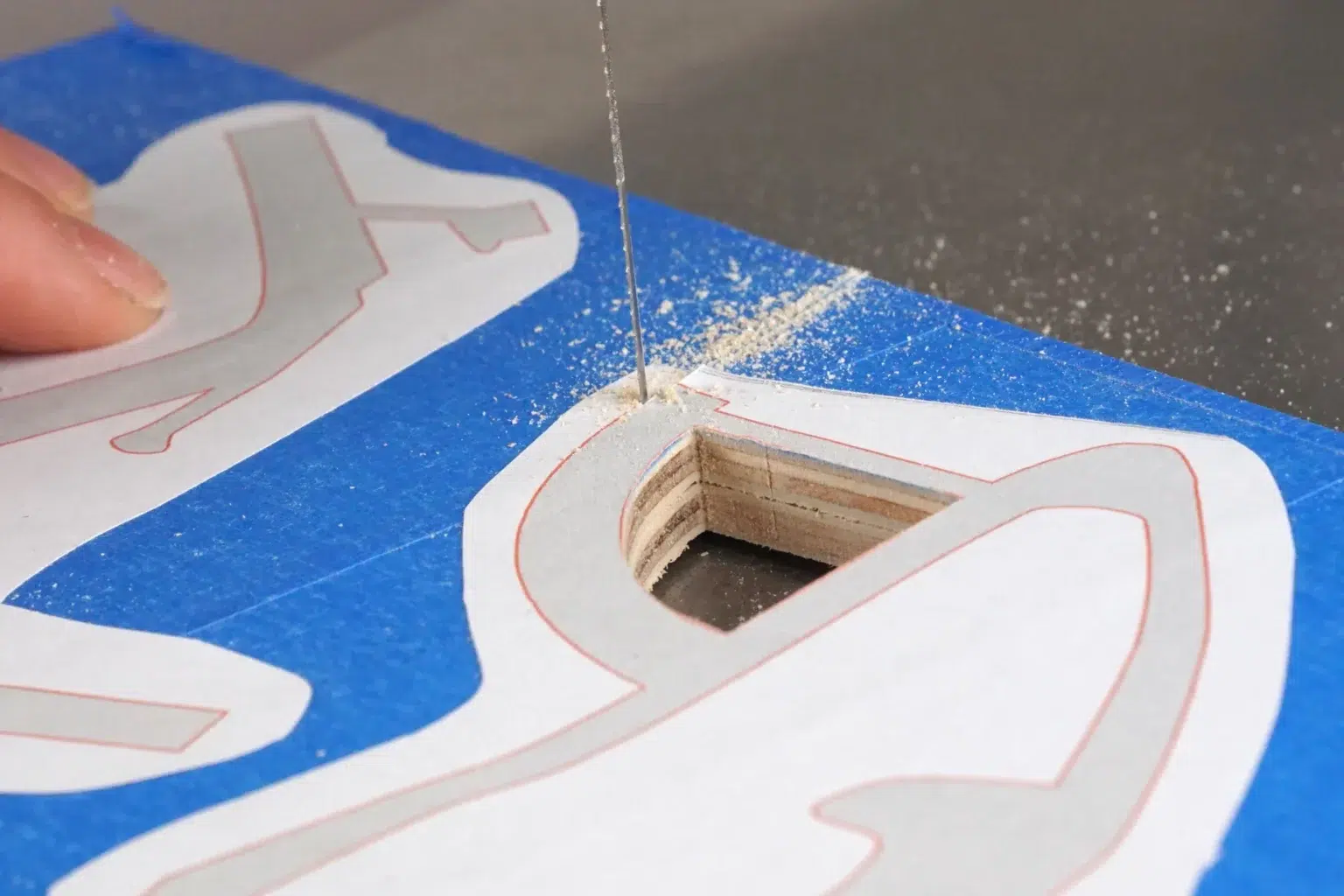 18-05-easy-rider-buchstuetzen-laubsaege-dekupiersaege-vorlage-innenschnitte-aussenkontur-saegen-sperrholz-motorradteil