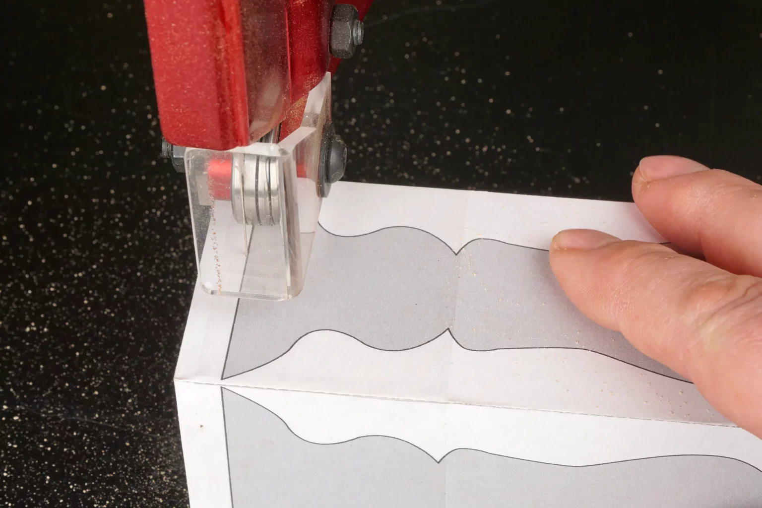 18-06-kerzenstaender-im-3-d-schnitt-deko-laubsaege-dekupiersaege-vorlage-laenge-einkuerzen-absaegen