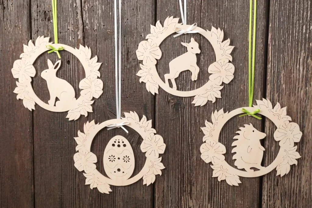 18-titel-osterkraenze-aufhaenger-deko-laubsaege-dekupiersaege-vorlage