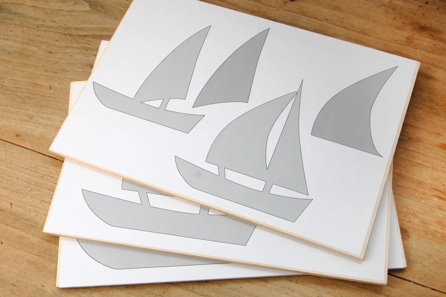 19-01-segelregatta-wanddeko-laubsaege-dekupiersaege-vorlage-drucken-vorlagenpapier-selbstklebend-aufkleben-sperrholz