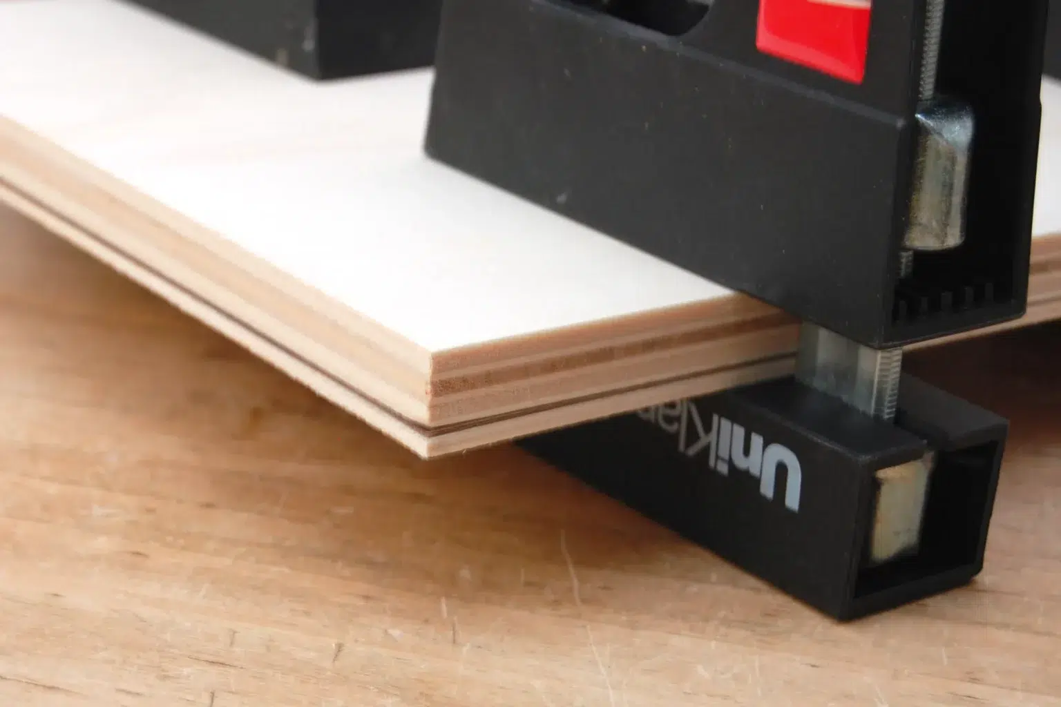 20-02b-herbsttaschen-aus-holz-laubsaege-dekupiersaege-vorlage-spannen-schraubzwingen