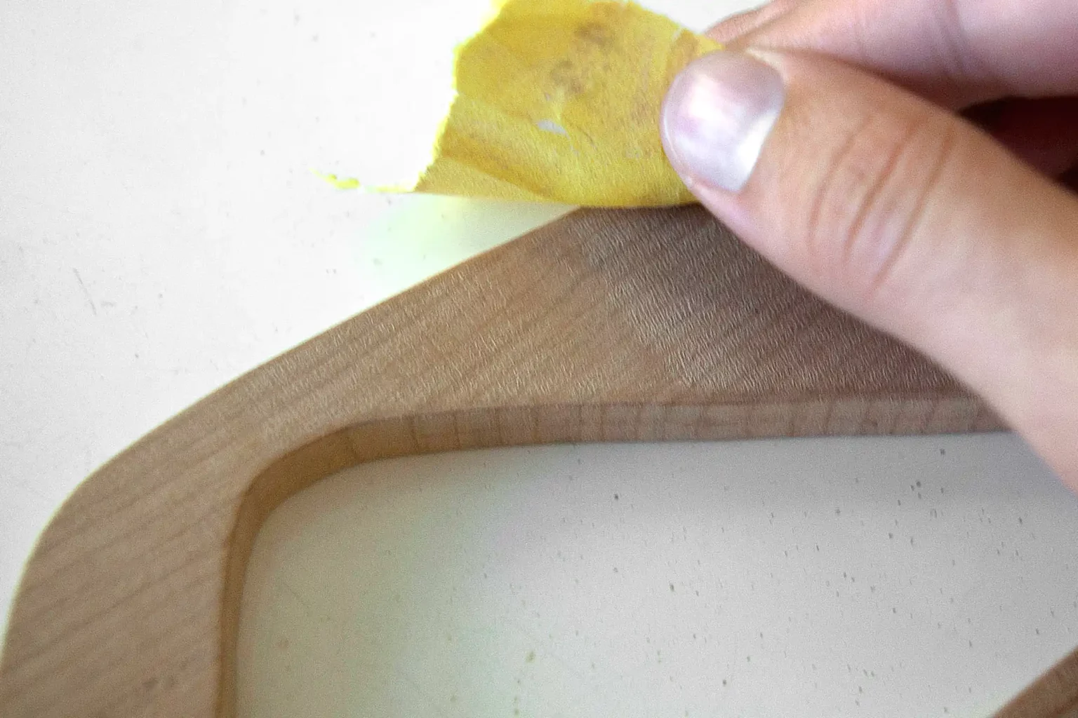 20-04-weingenuss-wanddeko-laubsaege-dekupiersaege-vorlage-teile-verputzen-schleifen-schleifpapier