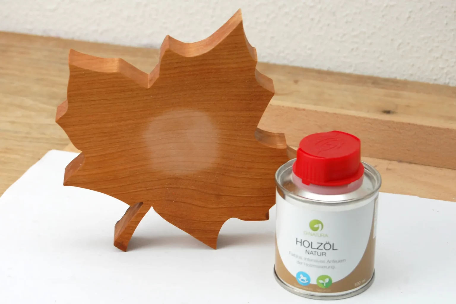 20-05-herbstrauschen-deko-laubsaege-dekupiersaege-vorlage-massivholz-oberflaechenbehandlung-holzoel-natur-klebeflaeche-aussparen