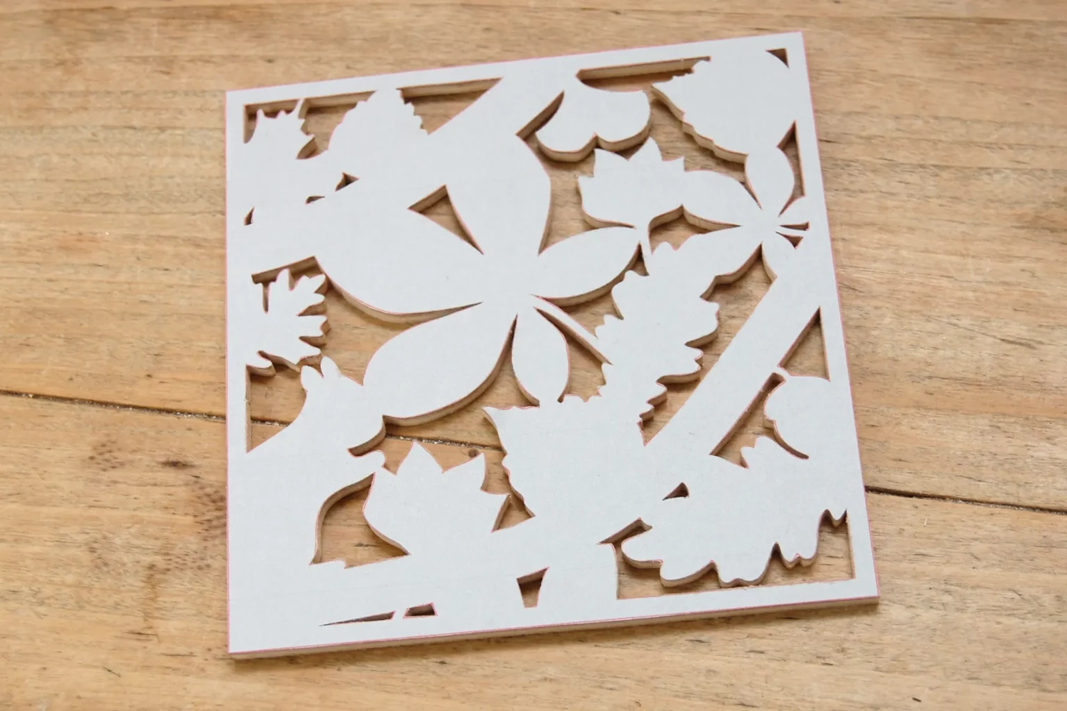 20-05-herbsttaschen-aus-holz-laubsaege-dekupiersaege-vorlage-innenschnitte-aussenkontur-saegen