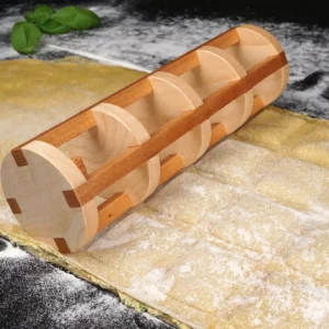 20-titel-01-ravioli-rolle-diy-kueche-laubsaege-dekupiersaege-vorlage