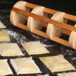 20-titel-03-ravioli-rolle-diy-kueche-laubsaege-dekupiersaege-vorlage