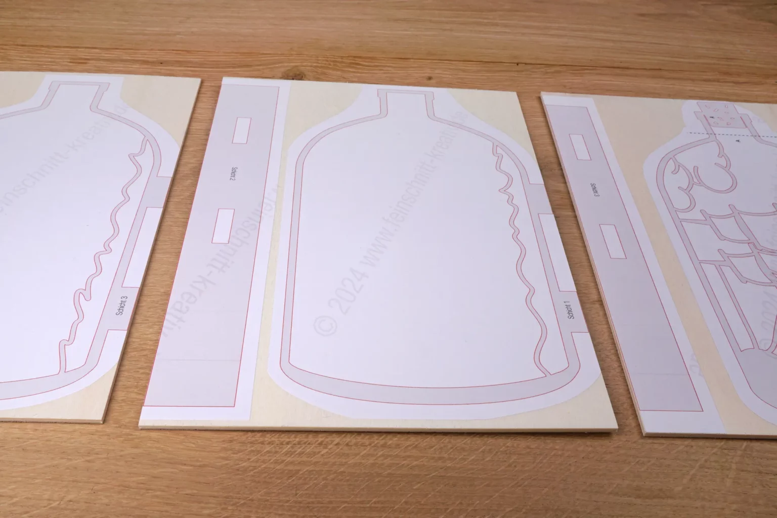 39-02a-flaschenschiff-aufsteller-deko-laubsaege-dekupiersaege-vorlage-zuschneiden-buendig-materialkante-aufkleben