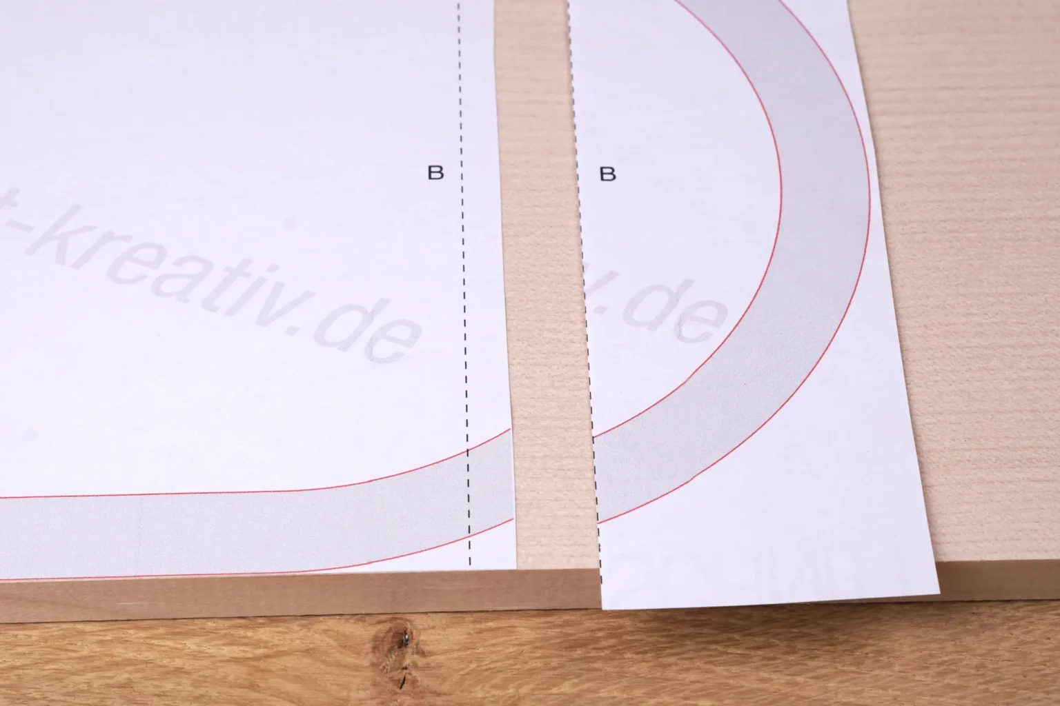 39-03b-edle-windlichtkonsole-deko-laubsaege-dekupiersaege-vorlage-aufkleben-ansetzen-gestrichelte-linie