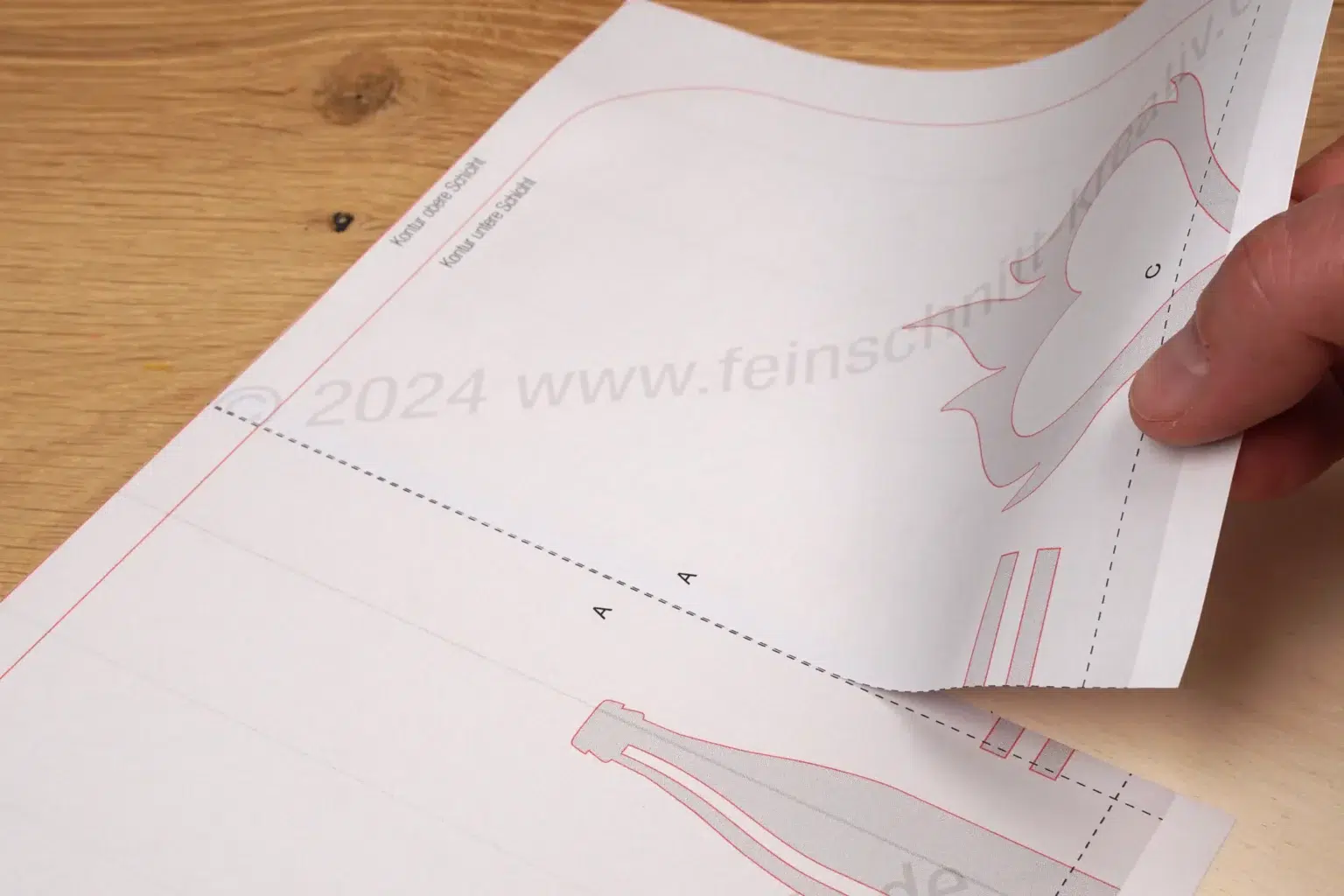 39-05-bierkastensitz-diy-garten-laubsaege-dekupiersaege-vorlage-ansetzen-aufkleben