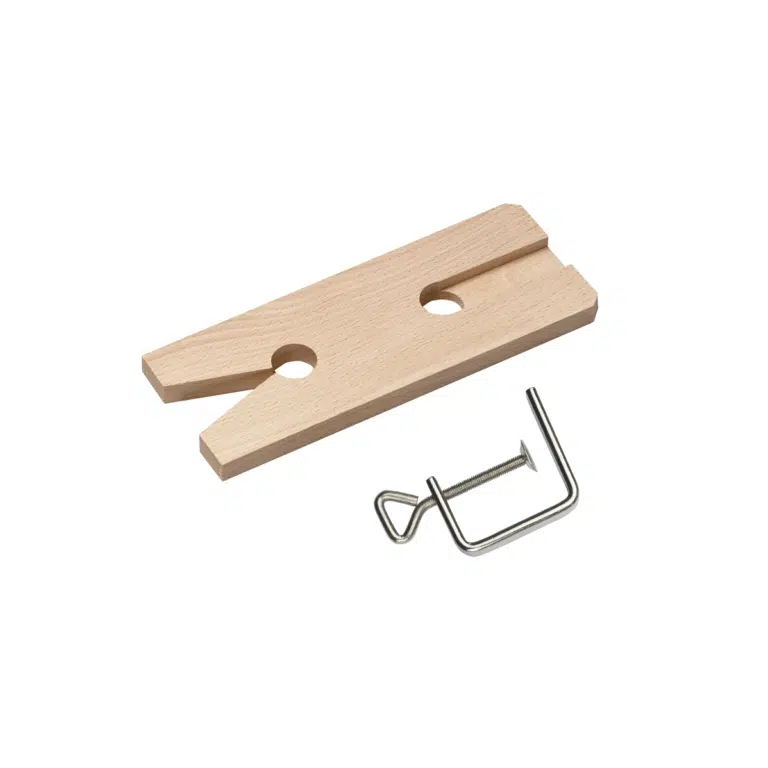 Laubsaegetisch-mit-zwinge