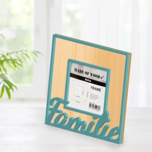 dekor-rahmen-familie-schriftzug-digitale-laubsaegevorlage-aufgestellt