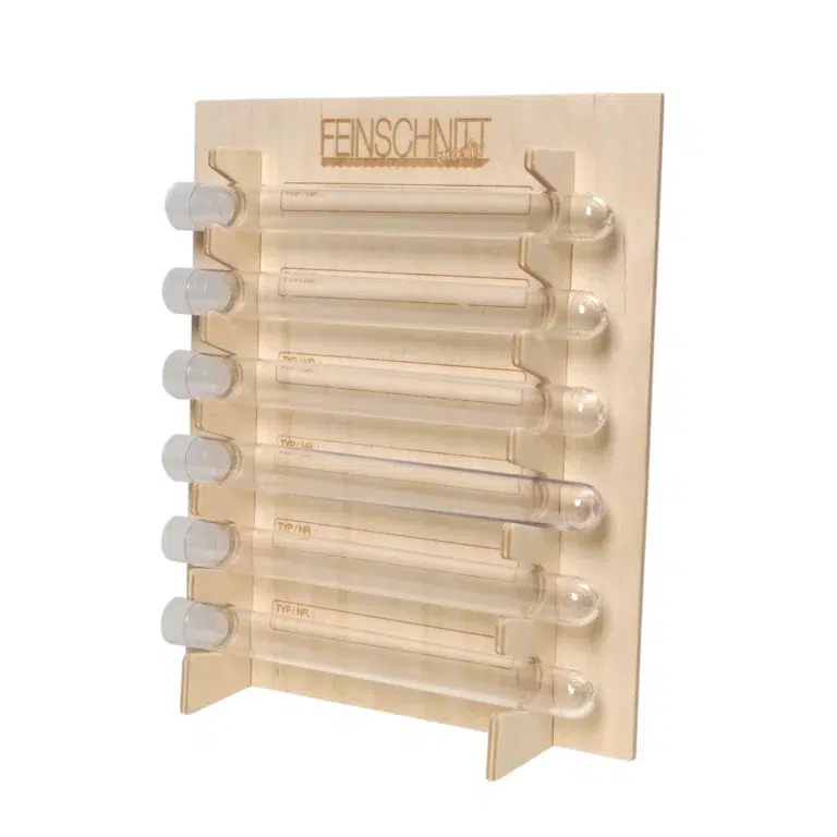 feinschnittkreativ-saegeblatt-organizer-frontansicht-weisse-roehrchen-2