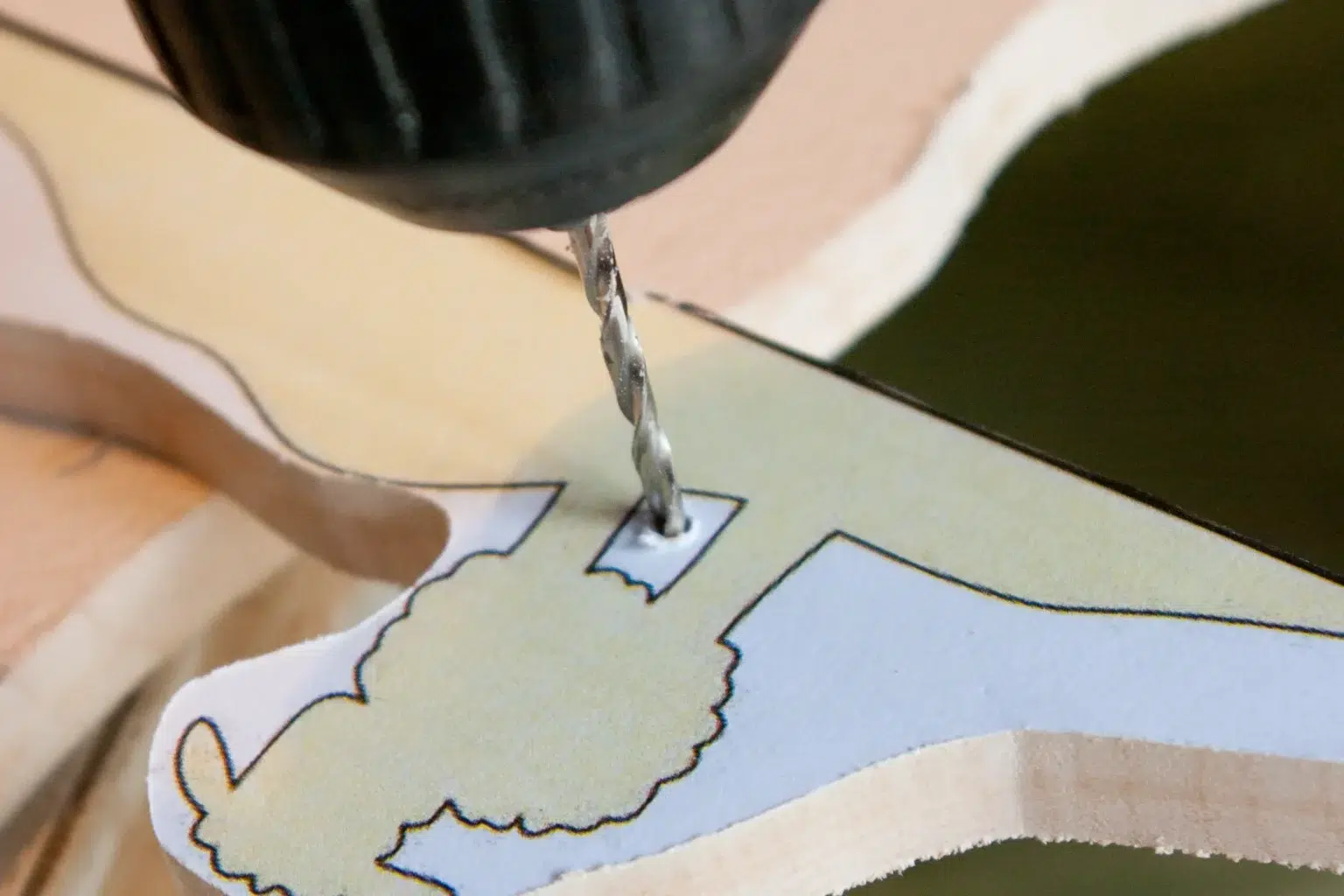 17-03-hirtenlandschaft-krippe-weihnachten-laubsaege-dekupiersaege-vorlage-saegblattdurchfuehrungen-bohren