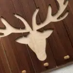 17-titel-01-gemuetliches-chaletgefuehl-hirsch-garderobe-laubsaege-dekupiersaege-vorlage