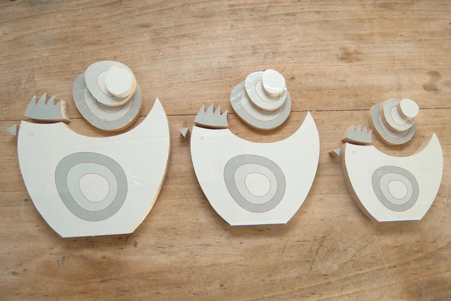 14-02-huehnerlauf-deko-laubsaege-dekupiersaege-vorlage-aussenkontur-saegen