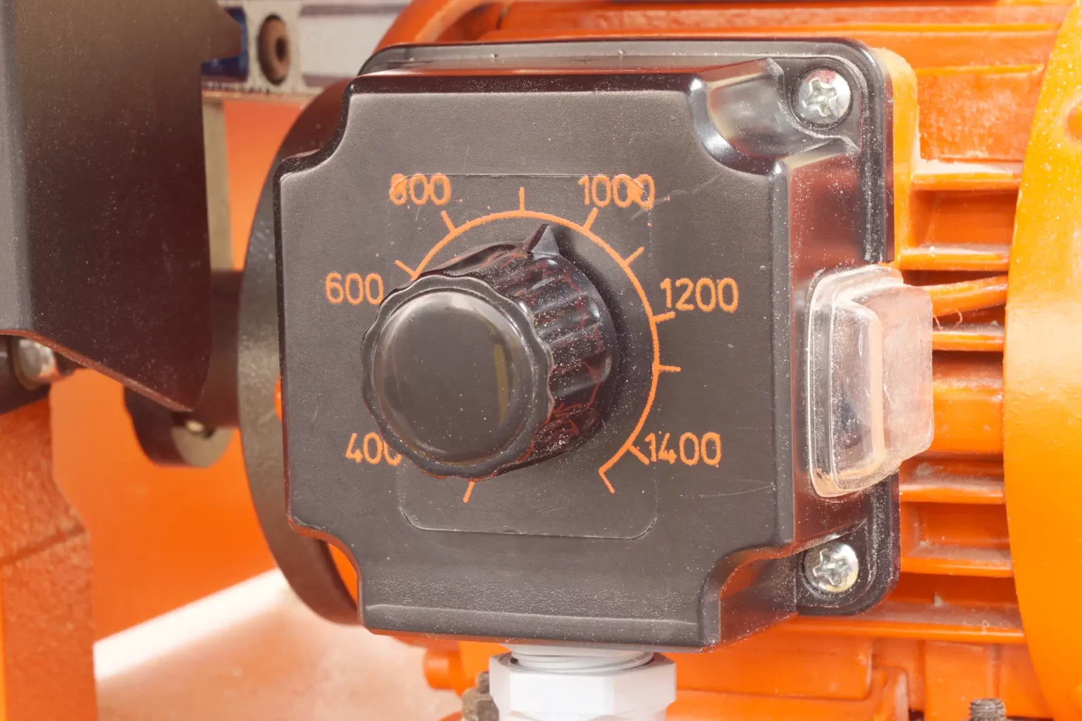 14-02-windspiele-metall-deko-laubsaege-dekupiersaege-vorlage-fuer-metallsaegearbeiten-saegegeschwindigkeit-reduzieren