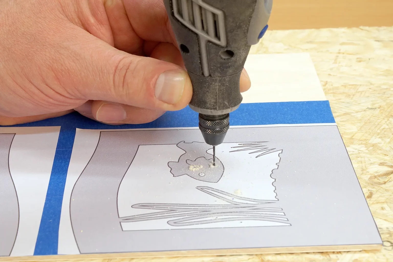15-02-meereswelten-deko-laubsaege-dekupiersaege-vorlage-saegeblattdurchfuehrungen-bohren