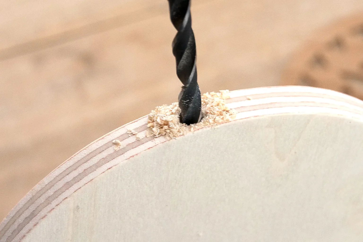 15-03b-mandala-blumen-dekostecker-laubsaege-dekupiersaege-vorlage-loch-fuer-rippenstahl-bohren