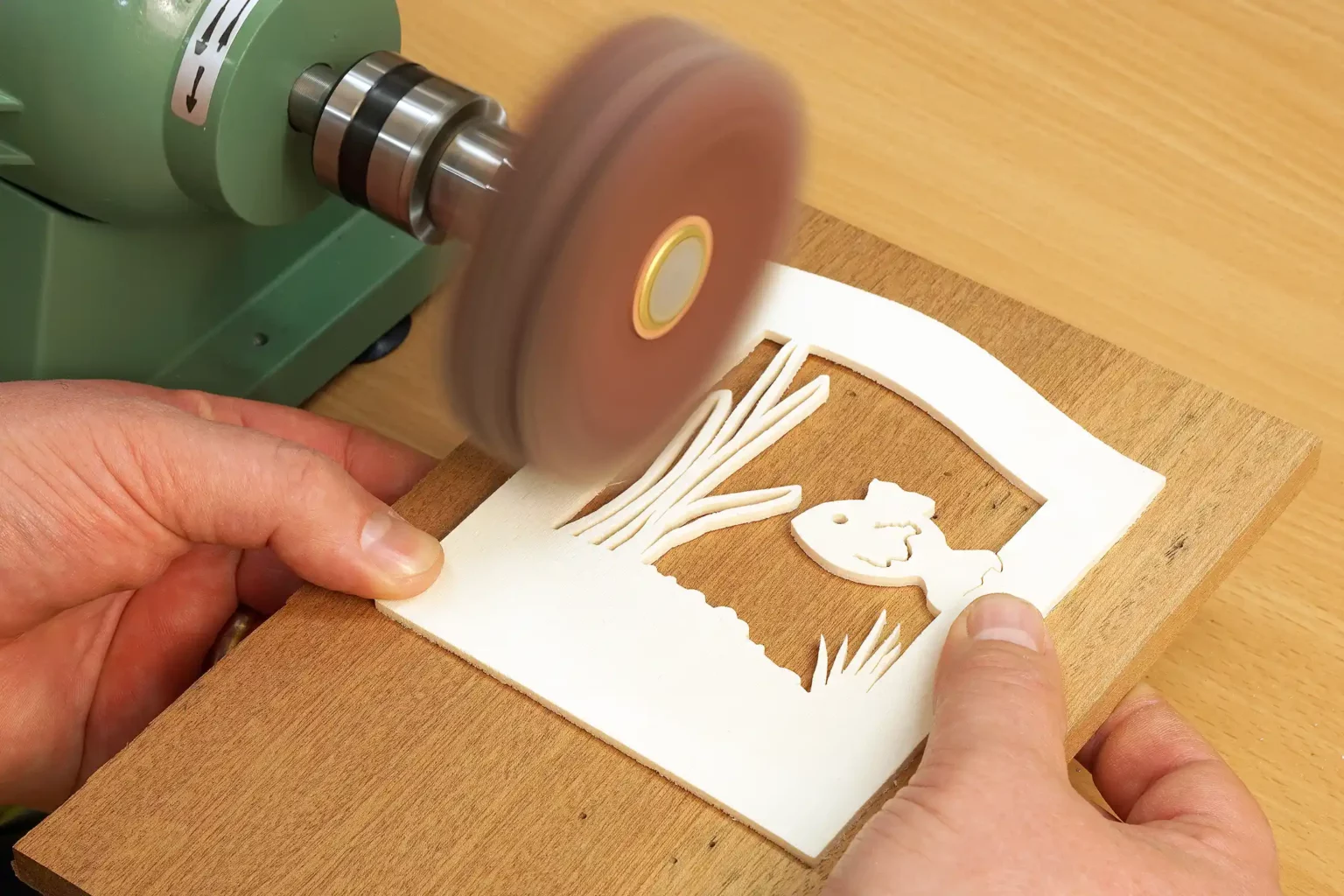 15-04-meereswelten-deko-laubsaege-dekupiersaege-vorlage-schleifen-verputzen-schleifstern