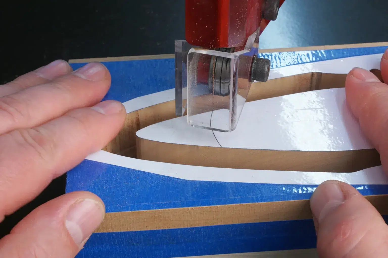 15-06-zange-aus-massivholz-kueche-laubsaege-dekupiersaege-vorlage-mittelkeil-abtrennen