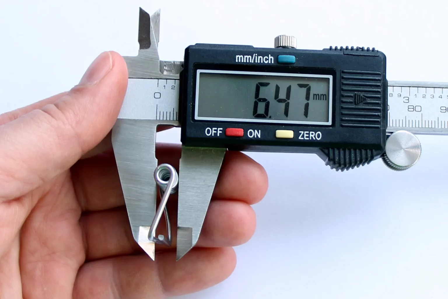 16-02-klammerwerkzeuge-deko-laubsaege-dekupiersaege-vorlage-klammergroesse-messen