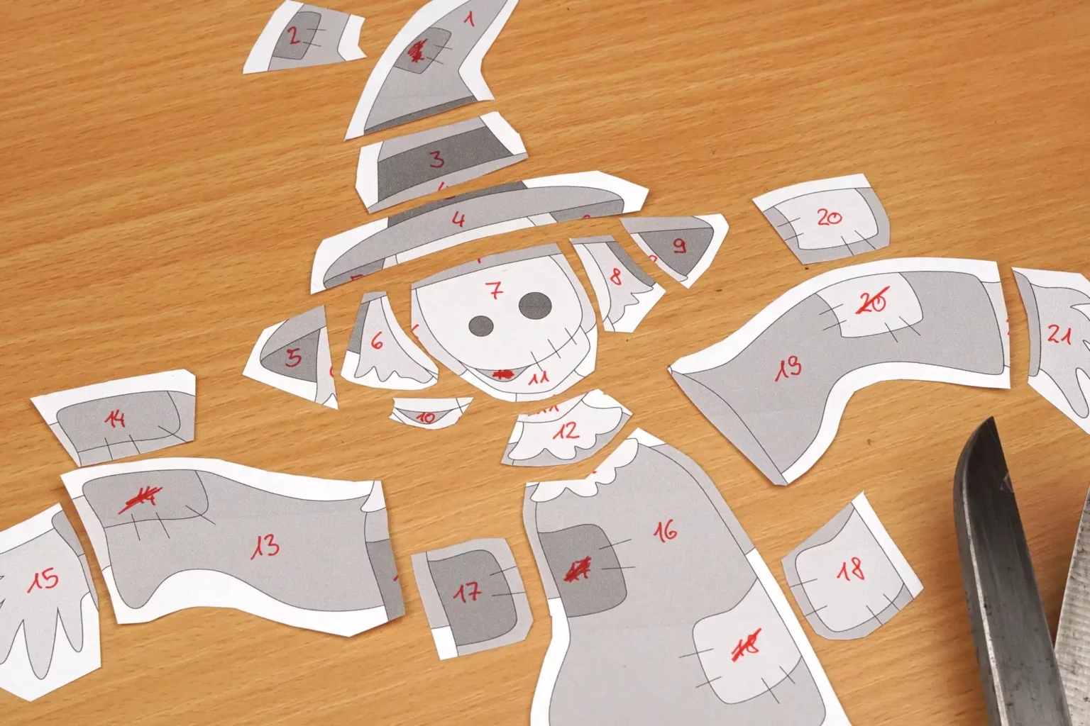 16-03-vogelscheuche-intarsie-deko-laubsaege-dekupiersaege-volage-teile-mit-zugabe-ausschneiden