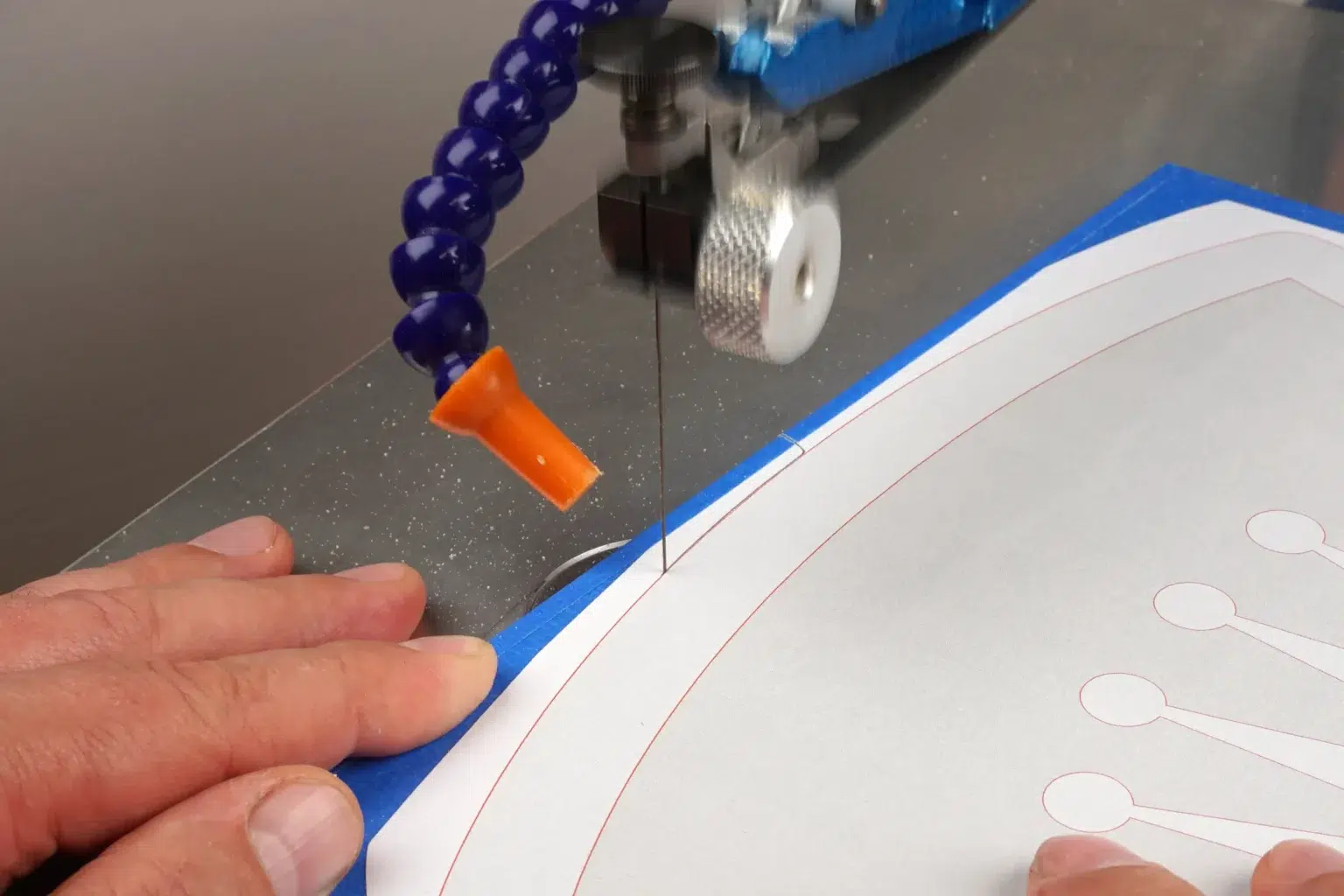 16-05-ritterspiele-spielzeuge-kinder-laubsaege-dekupiersaege-vorlage-stapel-aussenkontur-saegen