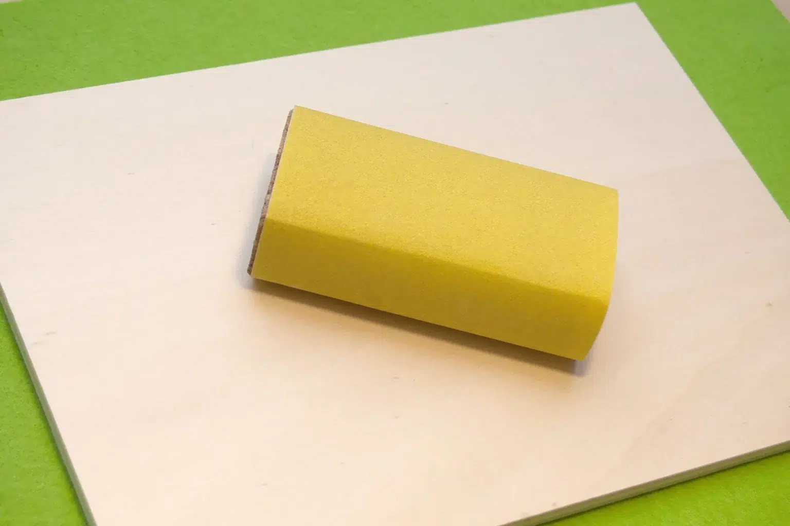 10-00a-blumenwiese-puzzle-spielzeug-laubsaege-dekupiersaege-vorlage-sperrholzplatten-oberflaeche-glaetten