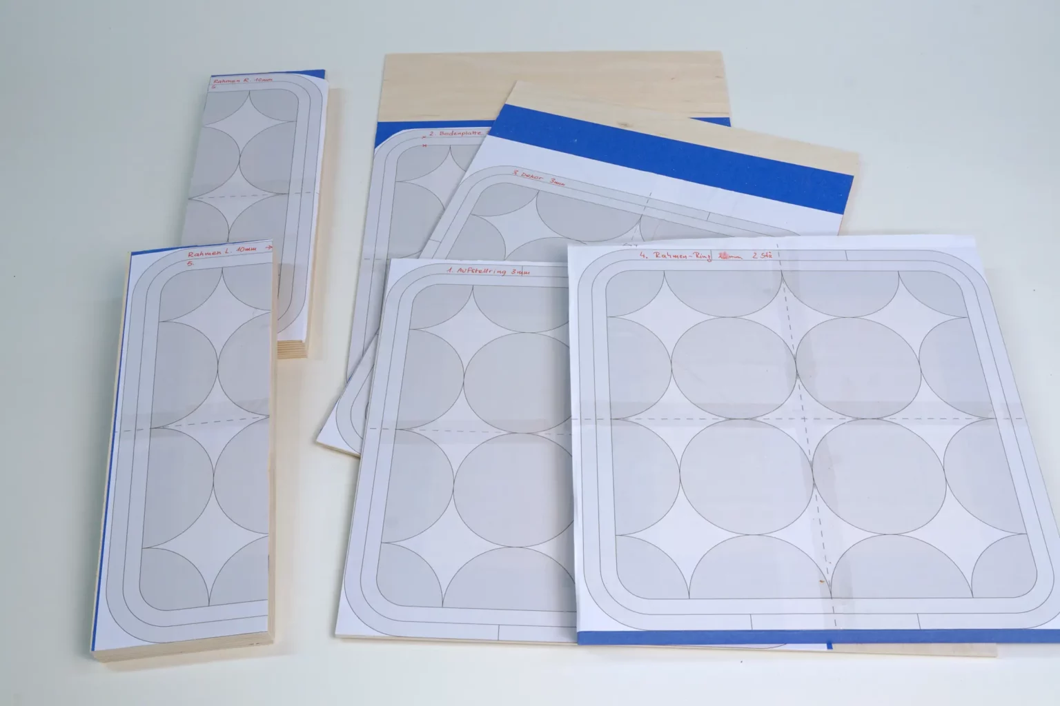 11-01-tablett-laubsaege-dekupiersaege-vorlage-kopieren-ausdrucken-sperrholz-bekleben-vorlage-aufkleben