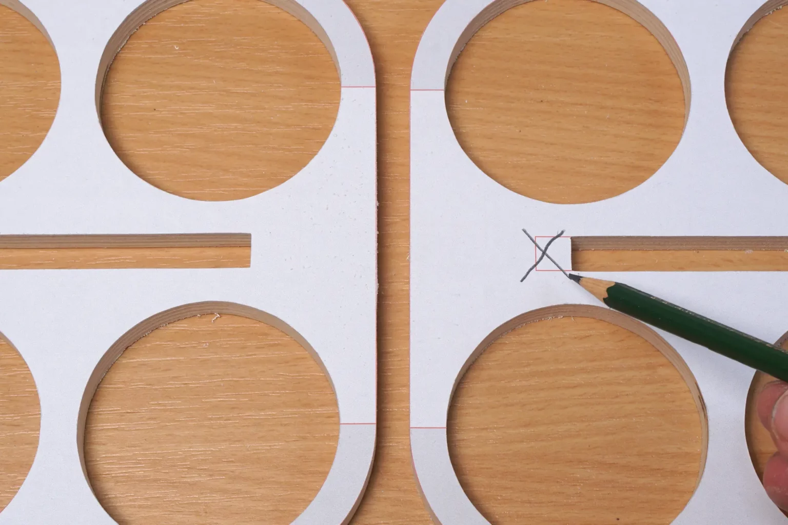 11-04b-picknickzeit-flaschentraeger-garten-laubsaege-dekupiersaege-vorlage-innenschnitte-saegen-unterschiedliche-saegelinie-beachten