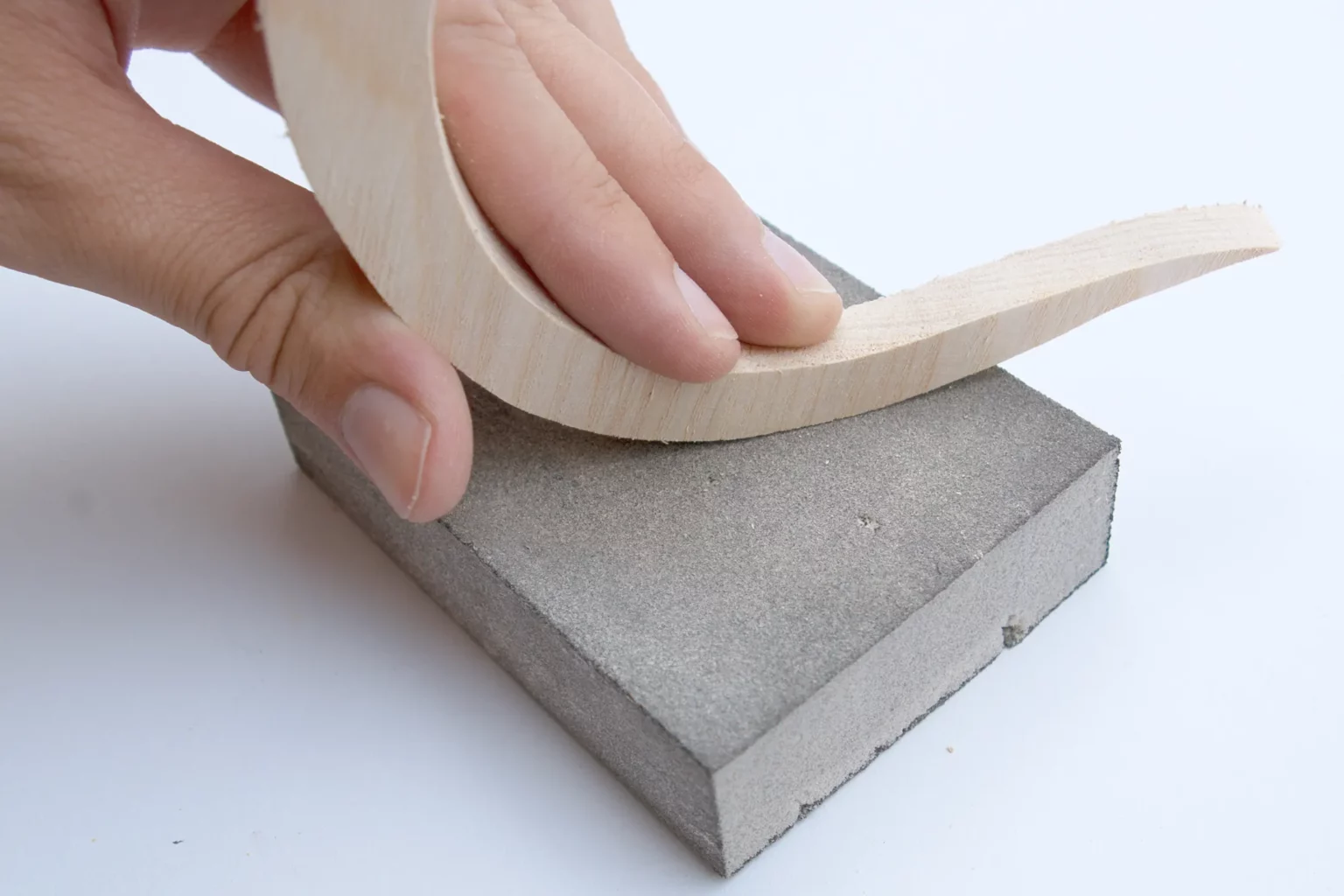 12-04-herbstwind-deko-aufsteller-laubsaege-dekupiersaege-vorlage-massivholz-schleifen-verputzen-schleifpapier