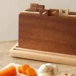 12-titel-01-schneidebrettchen-mit-halterung-laubsaege-dekupiersaege-vorlage