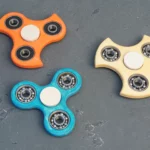 12-titel-03-fidget-spinner-spielzeug-laubsaege-dekupiersaege-vorlage