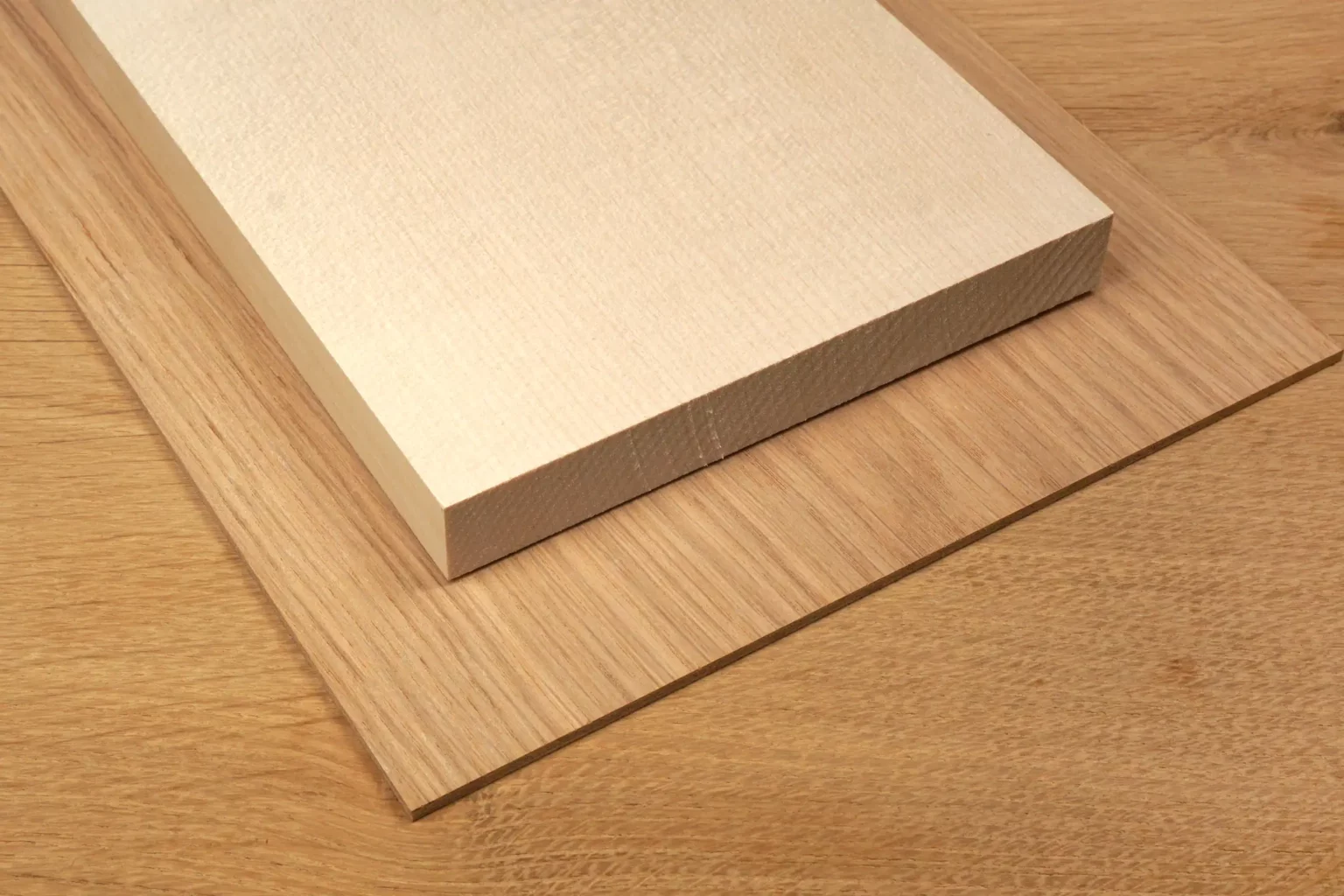 40-01-happy-birthday-deko-schriftzug-laubsaege-dekupiersaege-vorlage-massivholz-bereitlegen