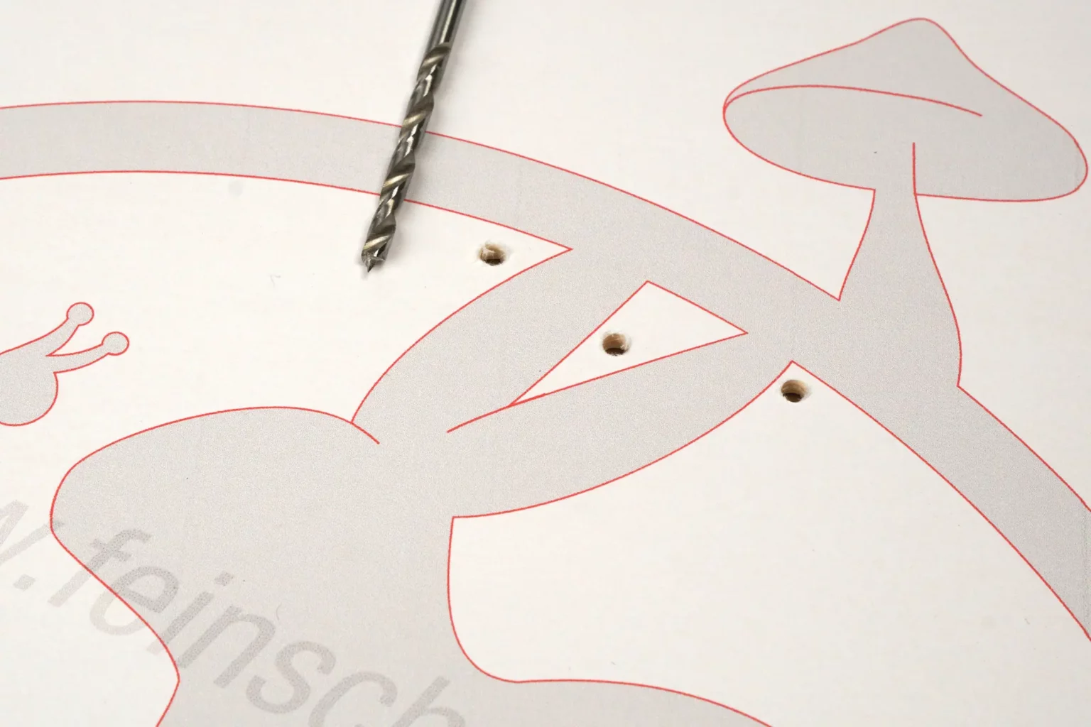 40-04-herbstbegegnung-deko-laubsaege-dekupiersaege-vorlage-saegeblattdurchfuehrungen-bohren