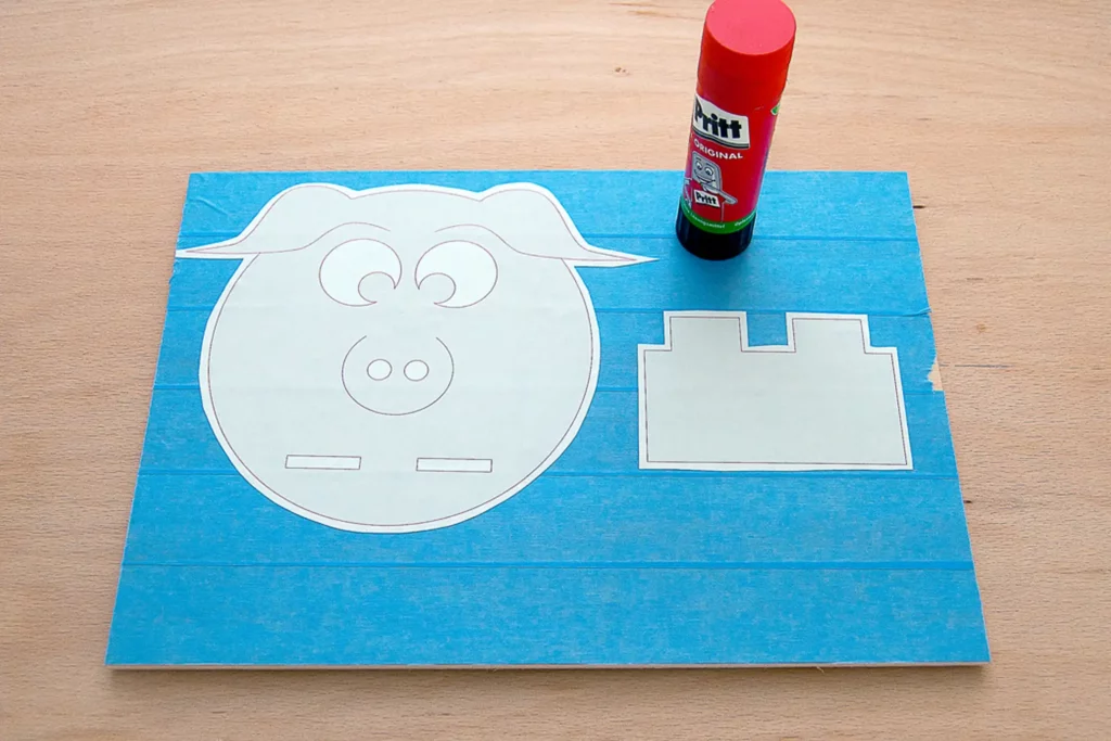 08-01b-tierische-handyhalter-deko-diy-laubsaege-dekupiersaege-vorlage-aufkleben-klebestift